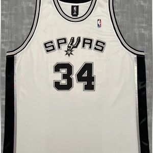 Authentic Vintage Adidas NBA San Antonio Spurs Basketball Jersey.